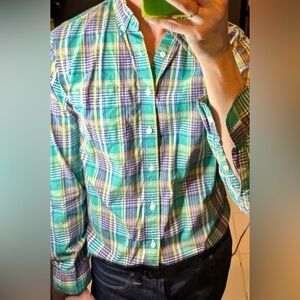 JCrew light weight cotton button down green summer plaid size small. Gre…​